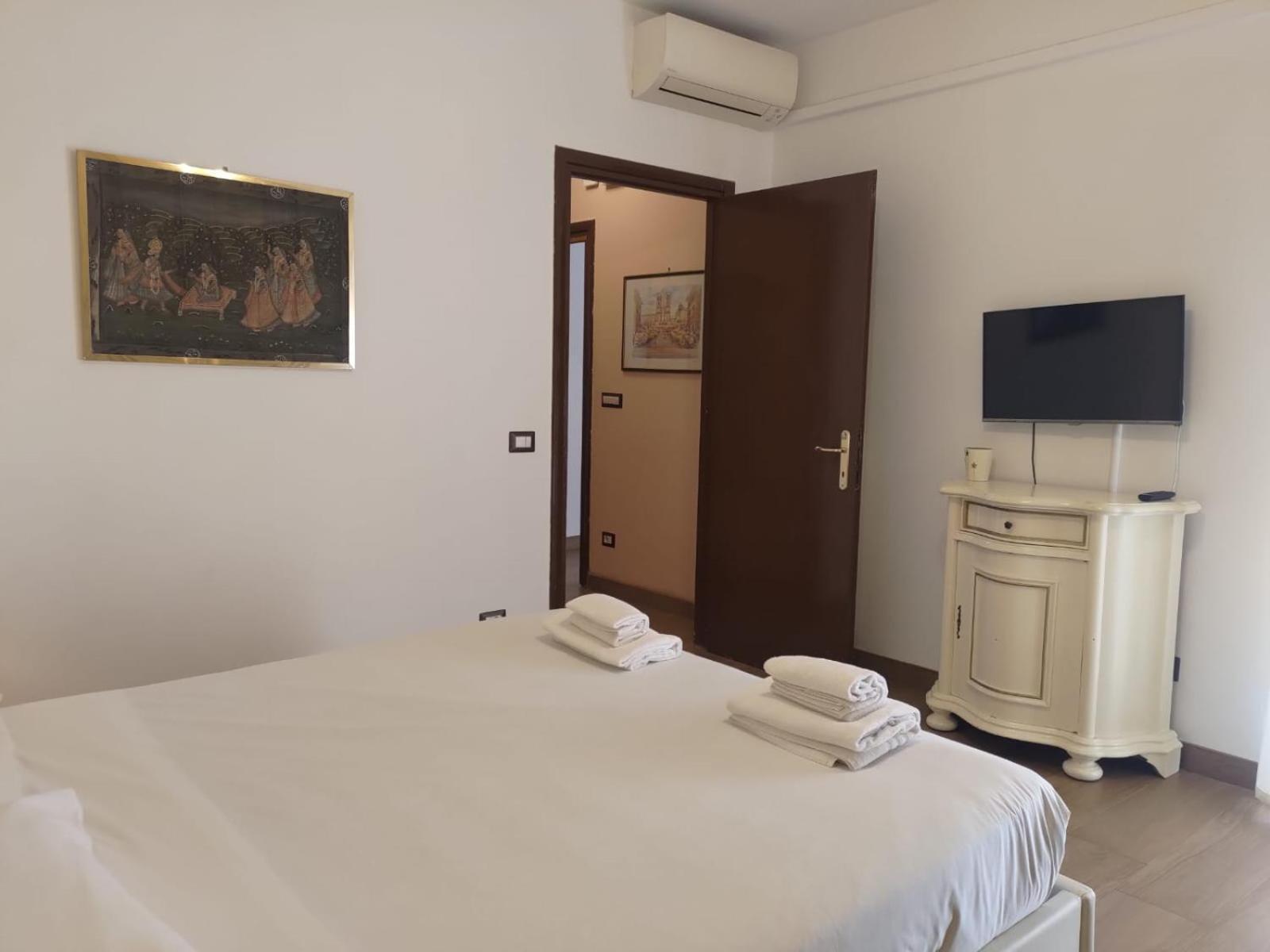 San Giovanni Apartment With Balcony Rome Exterior photo